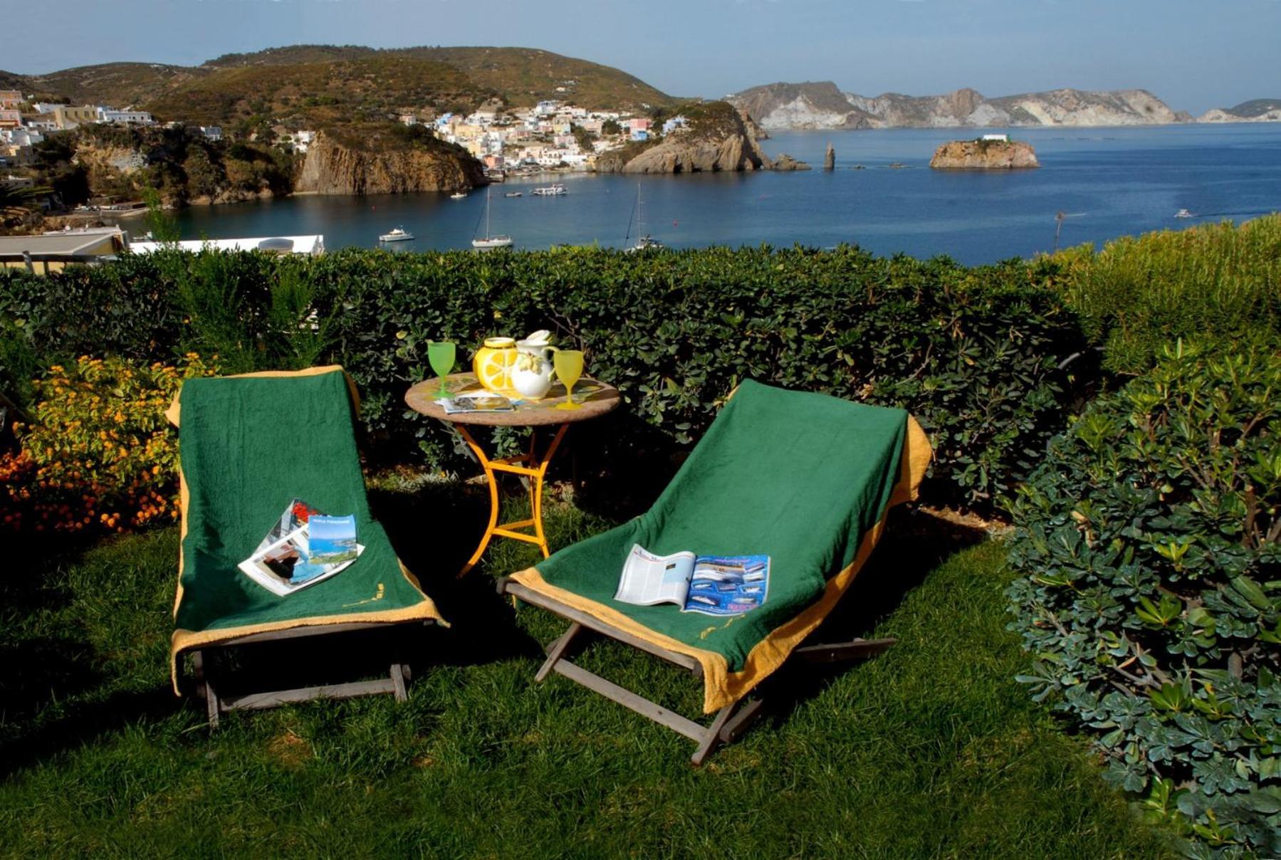 La Limonaia A Mare Hotel Ponza Exterior photo